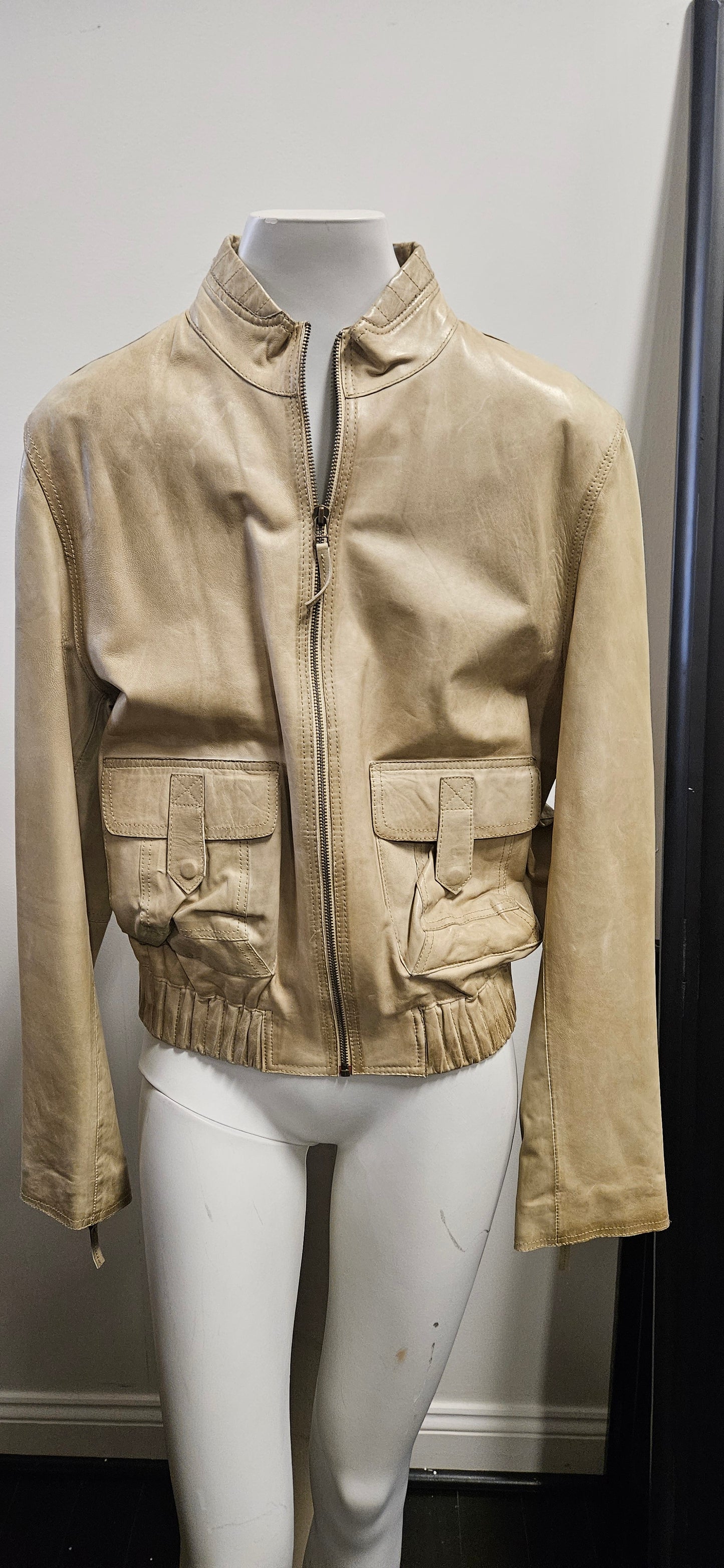 Zip front lightweight Leather Balmer Jacket